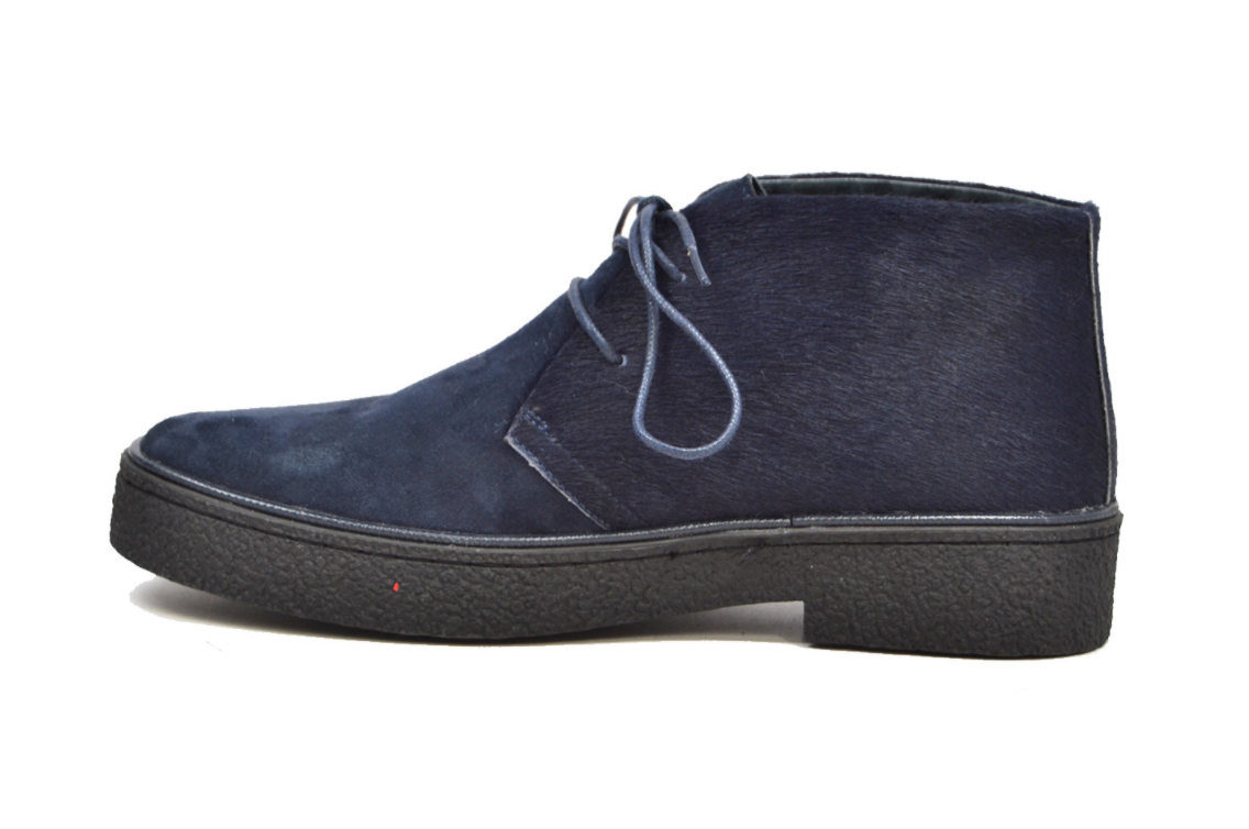 Classic Playboy Chukka Boot Suede - Comfortable, Durable  display picture 1